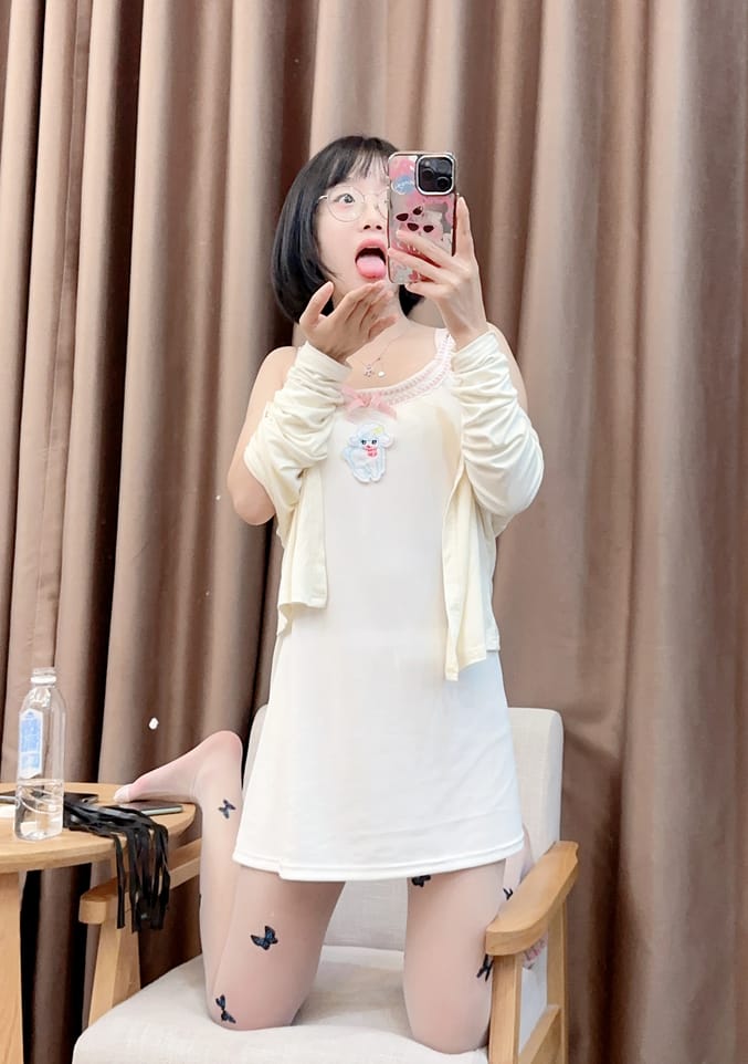 图片[2]-【微-密】胜利的小生活-蝴蝶白丝 [9P1V-98M]-蜜桃啵啵