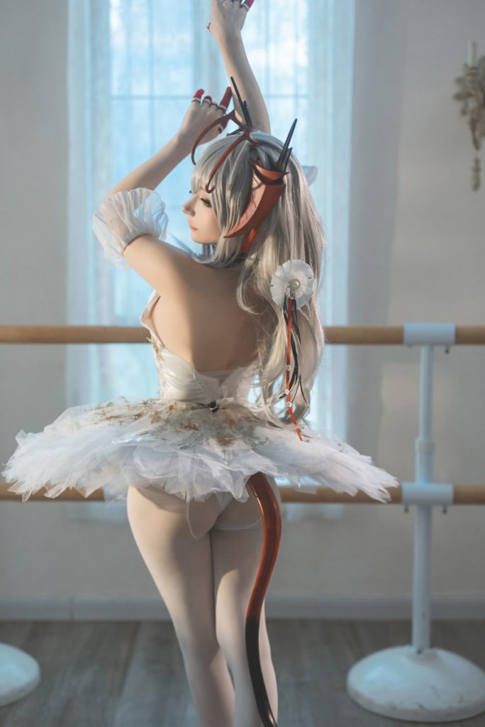 图片[1]-是三不是世w – NO.45 明日方舟-W芭蕾[27P-190MB]-蜜桃啵啵