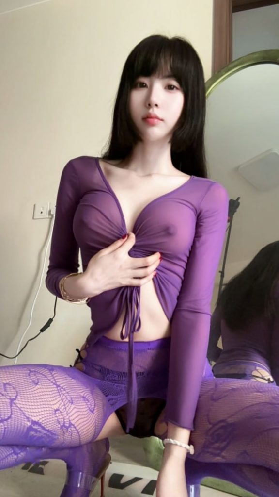 图片[2]-【自】B站-江心月-顶级颜值身材[16P6V-24MB]-蜜桃啵啵