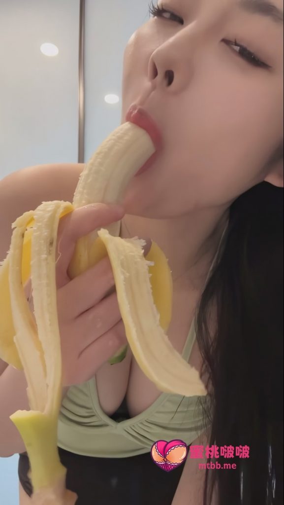 【舞】快手-小圆圆-付费定制 御姐诱惑抖N骚舞 [10V-1.41GB]-蜜桃啵啵